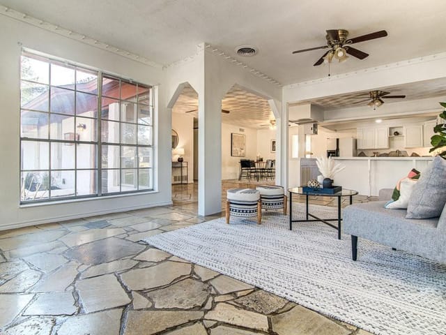 8312 Stillwood Ln