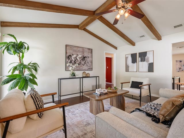 8313 Renton Dr