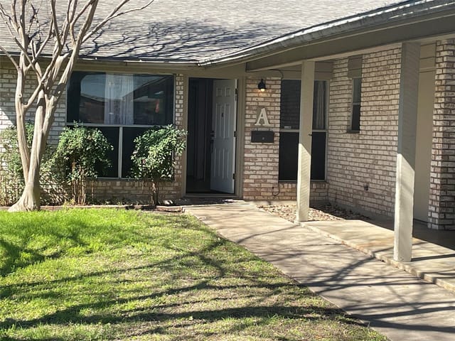 8314 Bowling Green Dr