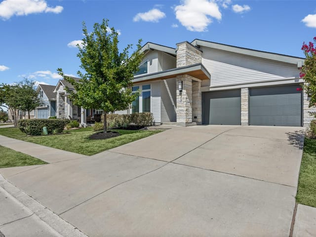 8317 Donnelley DR