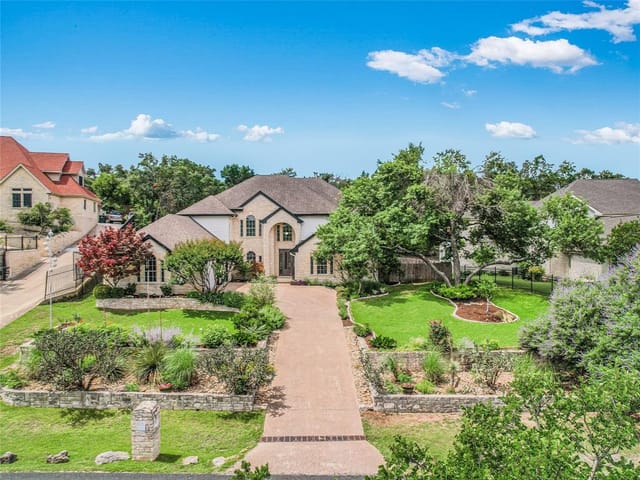 8319 Yaupon Dr