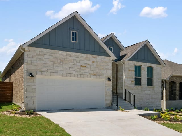 8320 Grenadier Dr