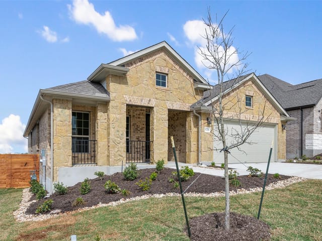 8321 Grenadier Dr