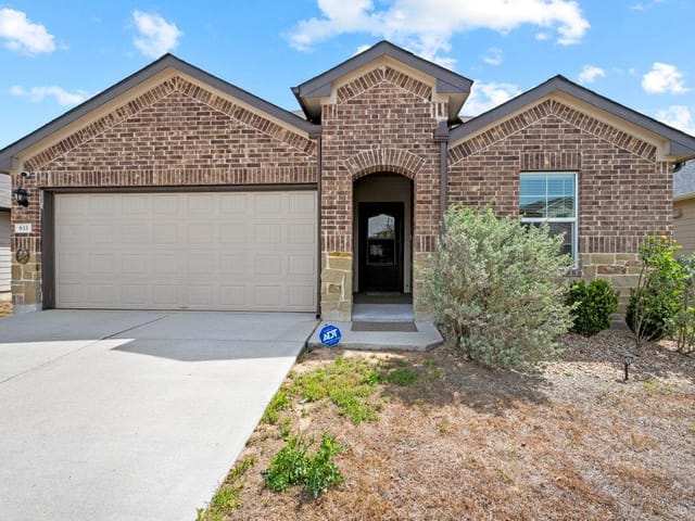833 Adler Way