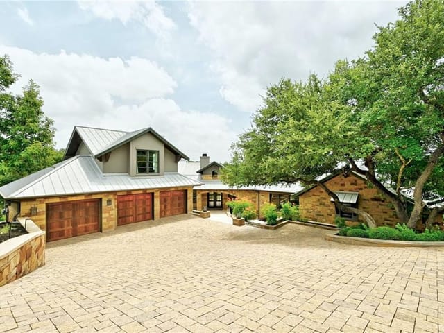 833 Stonewall Ridge Ln