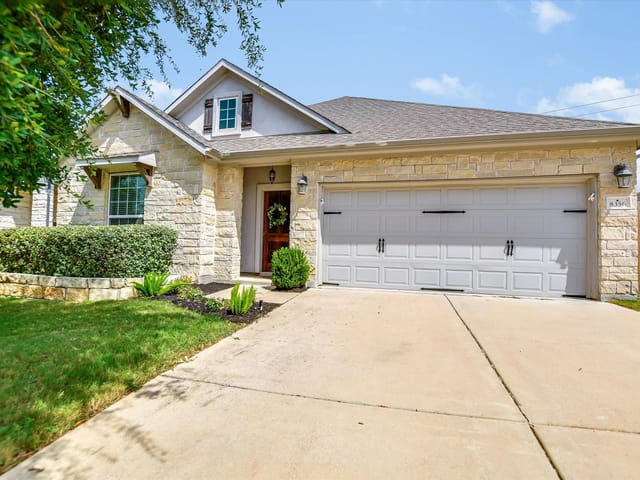 8356 Paola ST