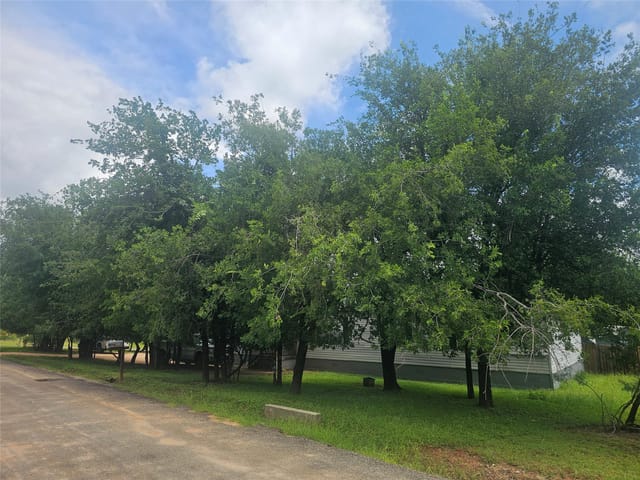 837 Southwood DR