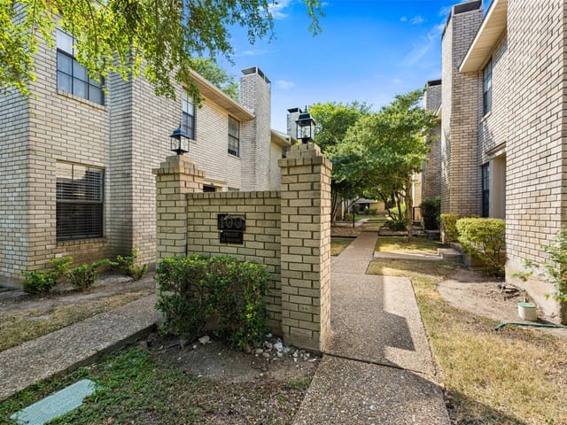 8400 Jamestown Dr Unit #124