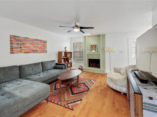 8400 Jamestown Dr Unit #220