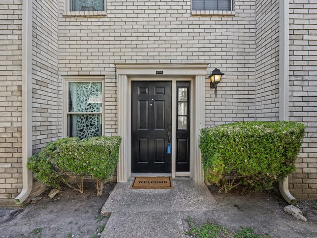 8400 Jamestown Dr Unit #226