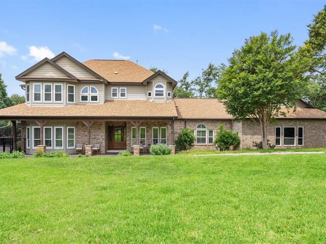 8404 Burkwood CV