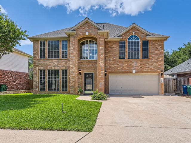 8404 Cahill Dr