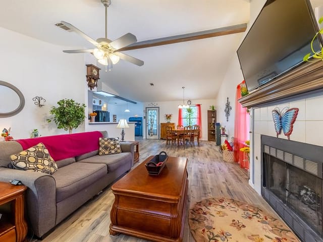 8404 Mauai Dr