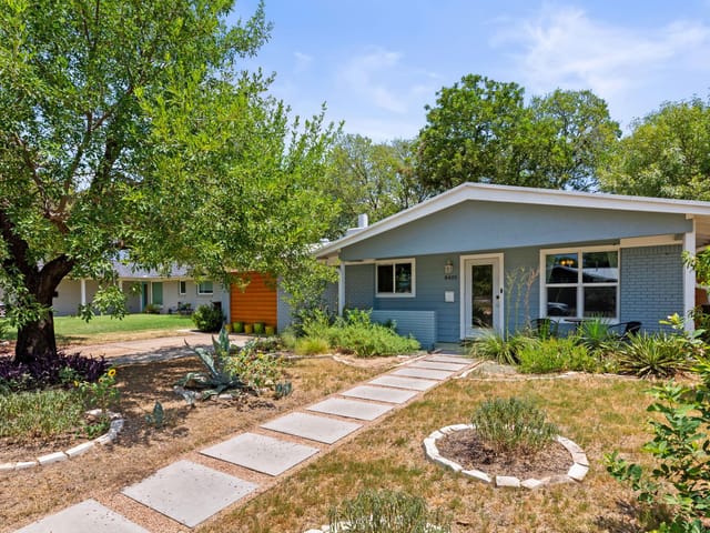 8405 Rockwood LN