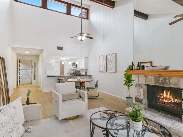 8406 Alta Verde Dr