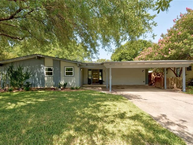 8406 Flagstone Dr