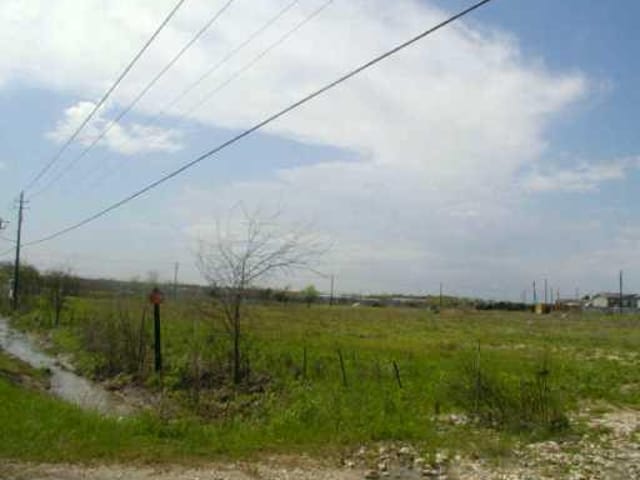 8408 Loyola LN