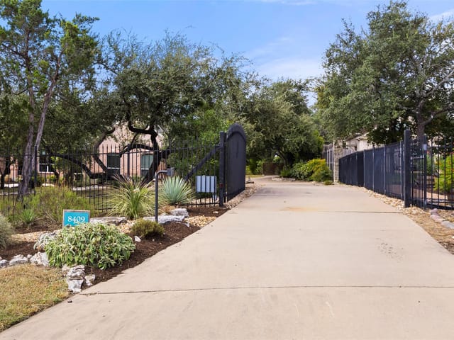 8409 Silver Mountain Cv