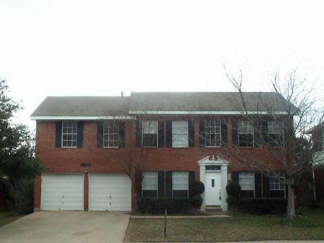 8411 Cambria Dr