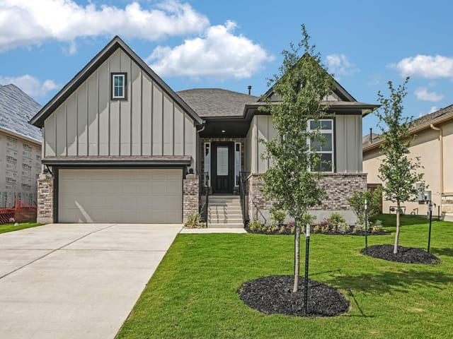 8412 Bouvreuil Dr