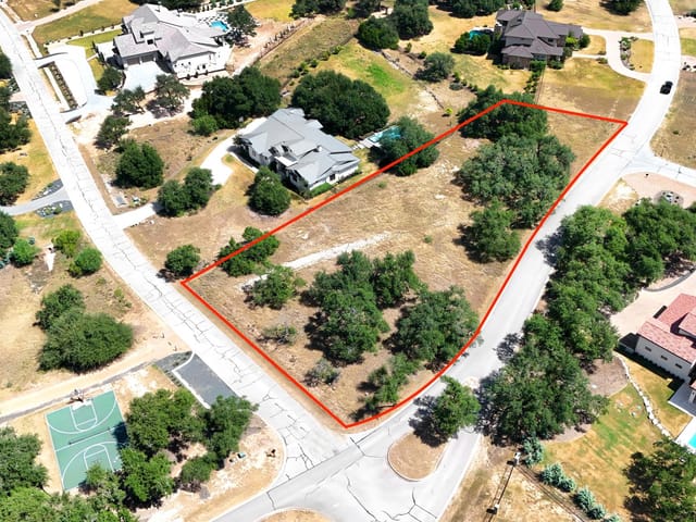 8417 Lakewood Ridge CV
