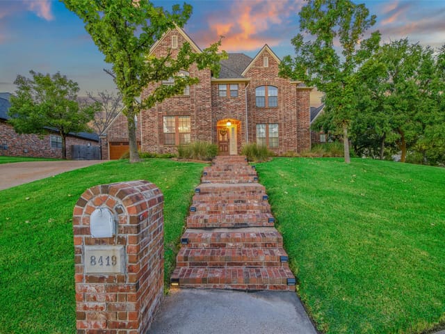 8419  Wildewood Cir