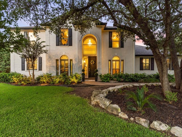 842 Sunfish ST - property photo 1 - Luxury home in Lakeway Sec 14, Lakeway, TX