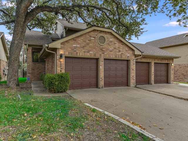 8501 Cima Oak Ln Unit #B