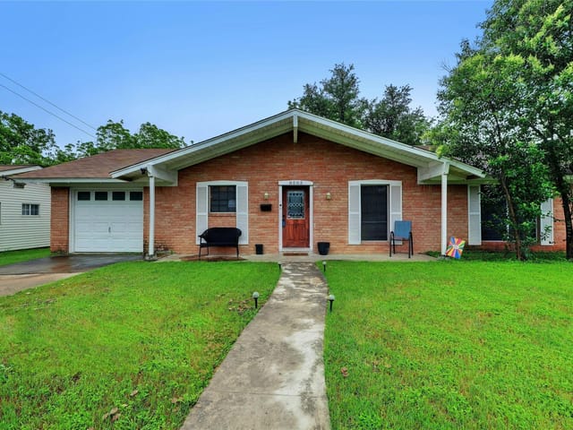8503 Jamestown Dr