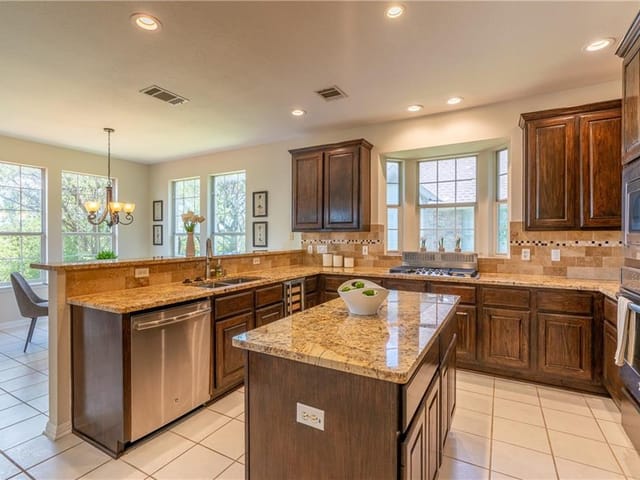 8504 Spicewood Mesa Cv