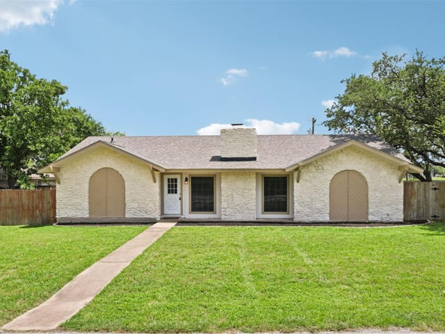 8511 Slant Oak Dr