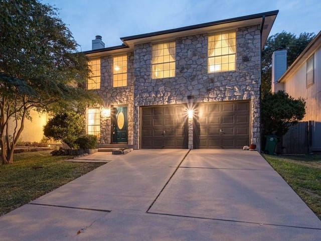 8512 Bisbee Ct