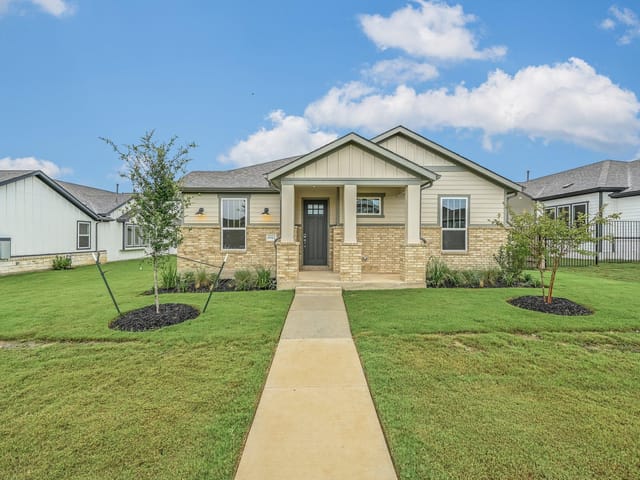 8512 Dongan DR