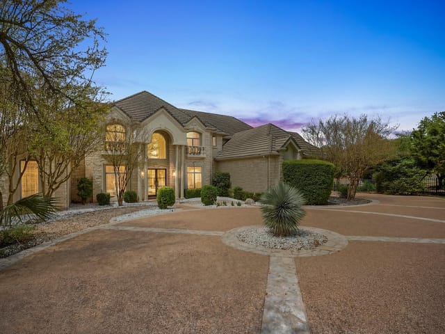 8513 Chalk Knoll Dr