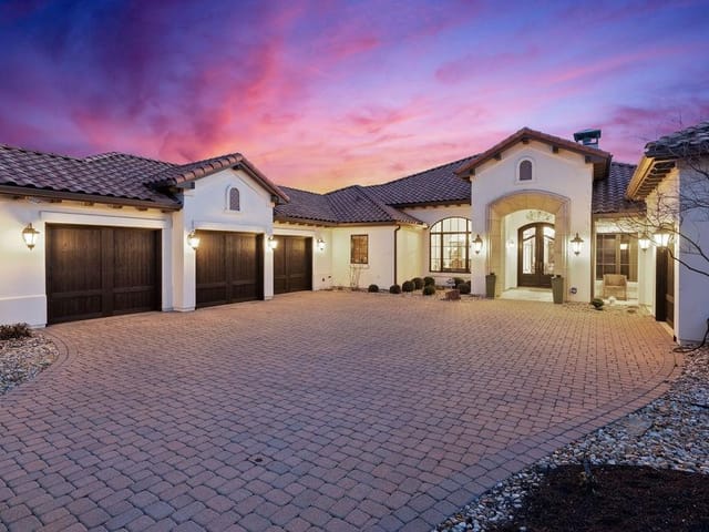 8516 Bellancia Dr