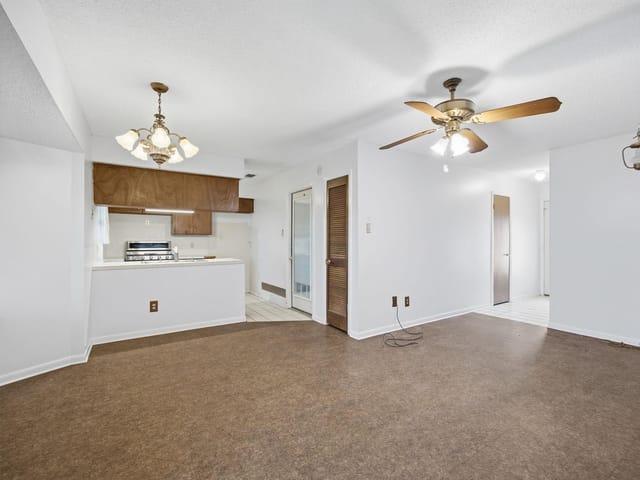 8516 Woodstone DR