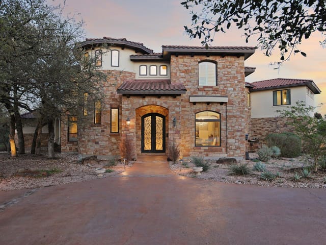 8517 Bellancia Dr