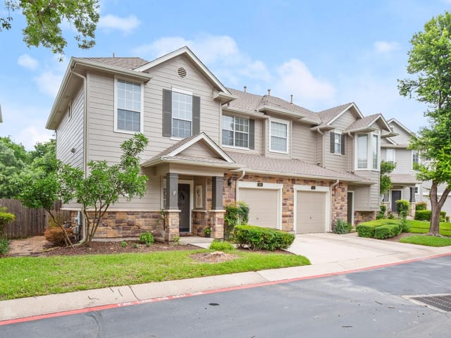 8518 Cahill Dr Unit #33