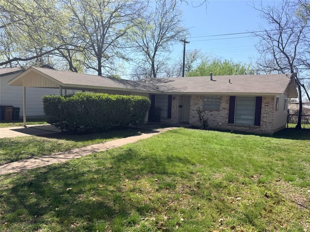 8520 Woodstone DR