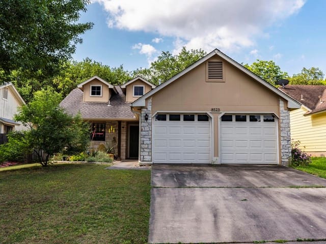 8523 Birmingham Dr