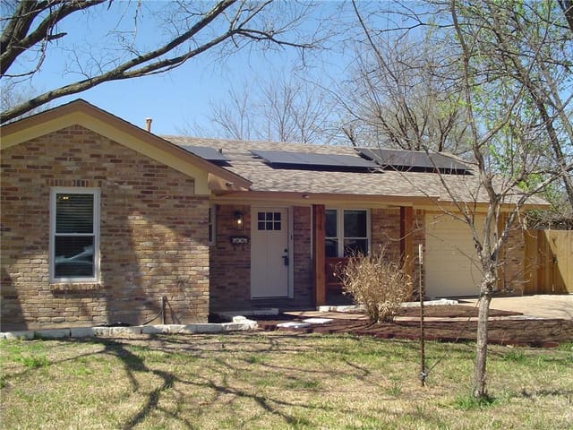 8528 Putnam Dr