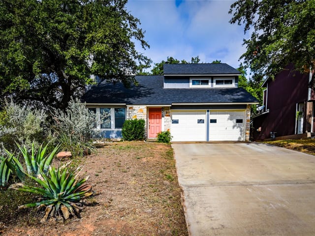 8528 Red Willow Dr