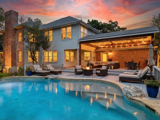 857 Mission Hills Dr
