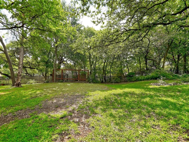 8603 Azalea Trl
