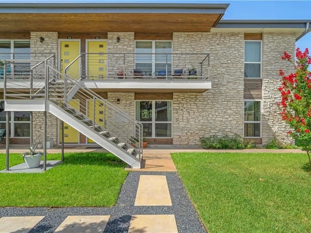 8603 Putnam Dr Unit #101