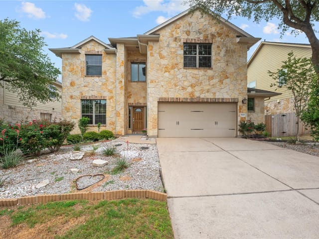 8608 Alophia DR