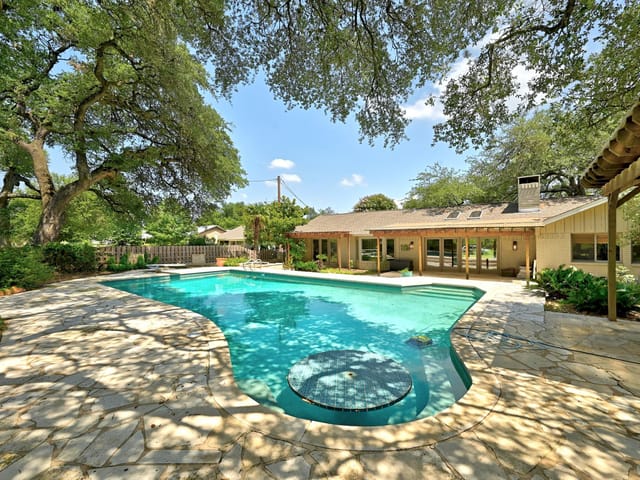 8608 Crest Ridge CIR