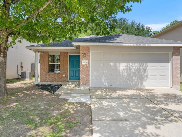 8608 Dittmar Oaks Dr