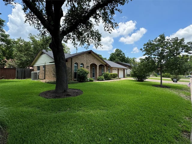 8608 Donna Gail Dr