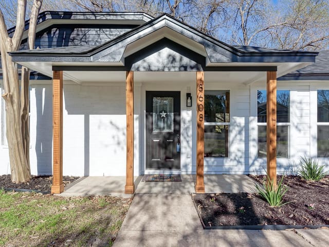 8608 Soho Dr